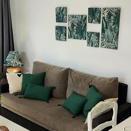 Apartment In Mit Garten Und Terrasse